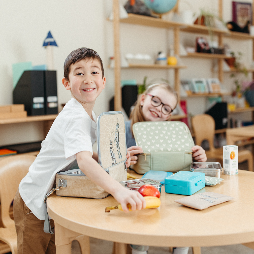 So Young Insulated lunch box -Robot Playdate